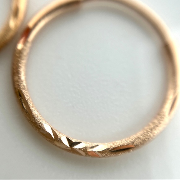 14K Rose Gold 14mm Diamond Cut Hoop Earrings - Picture 3 of 7